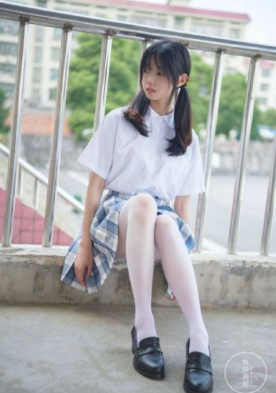 女教师日记电影_青苹果乐园免费高清观看